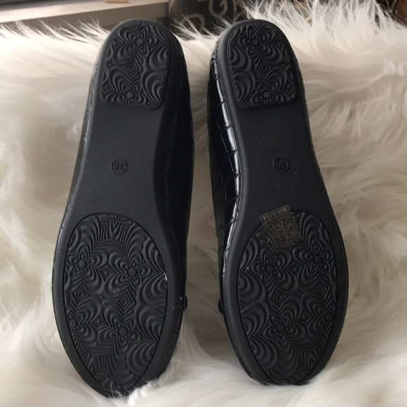 Croc Effect Basic Ballet Flats - Picture 3 of 6